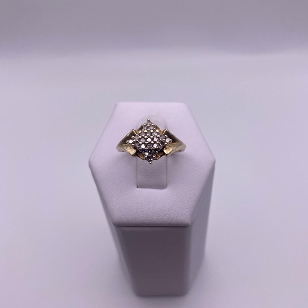 10k Yellow Gold Diamond Ring